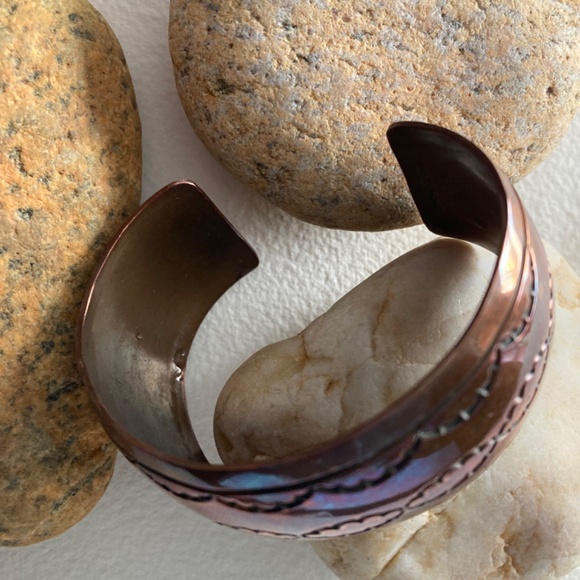 “HOST PICK” Vintage Copper Cuff Bracelet Signed - Picture 6 of 7